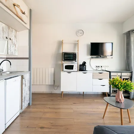 Grand Pavois-6 By Interhome *
